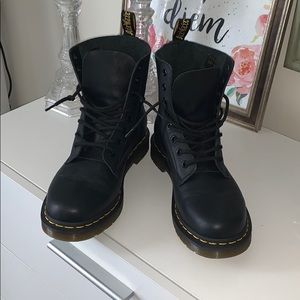 New doc martens with box 1460 pascal